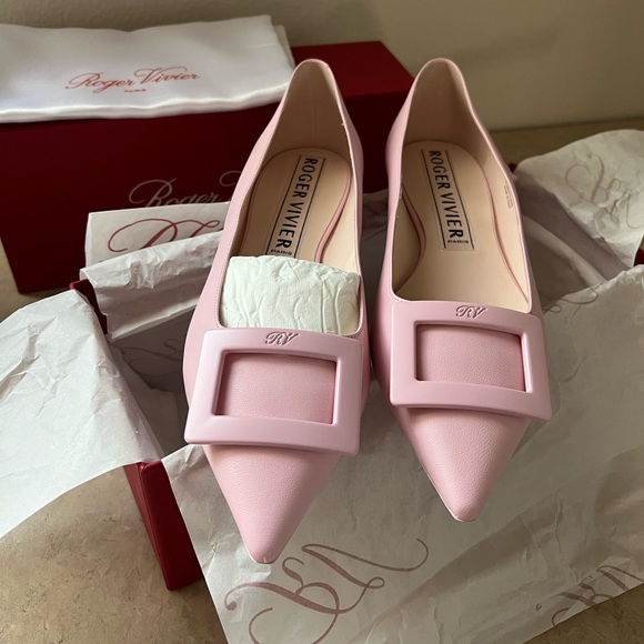 Roger Vivier Shoes - NEW Roger Vivier Point Toe Gommettine Ballet Flats